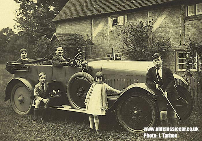 Return to Old Car Photos section Page No 10