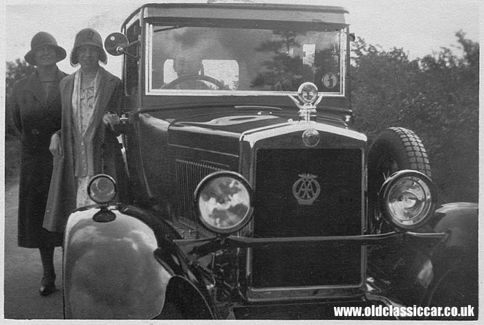 A pre-war Morris saloon