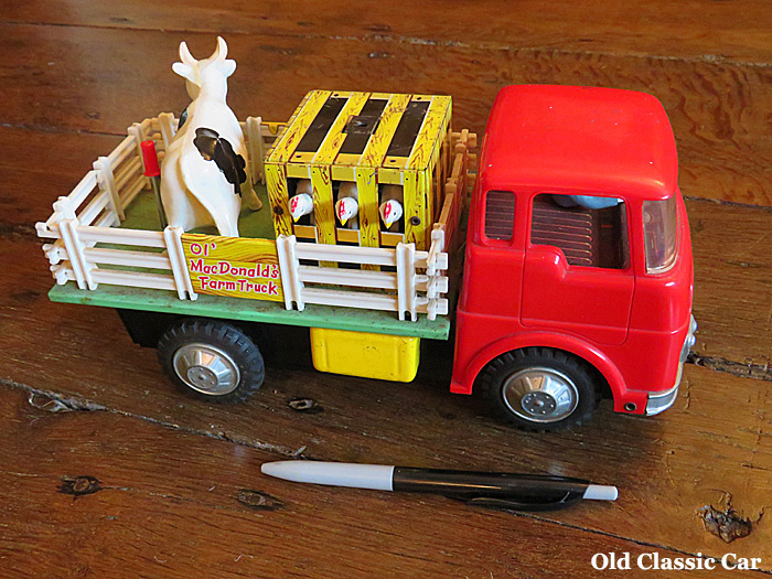 The other side of the toy farm lorry
