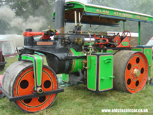 Photograph of the Wallis and Stevens Road roller on display at Astle Park in Cheshire.