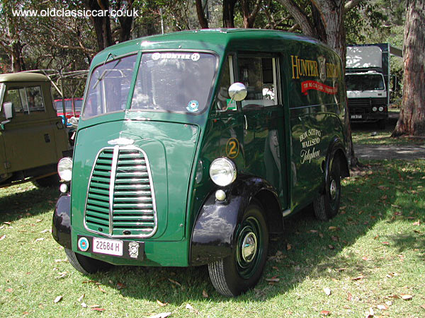 J Type van built by Morris