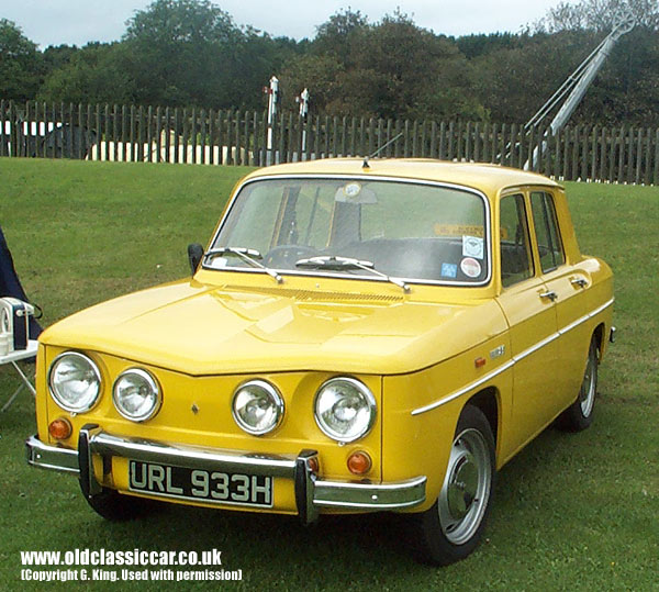 Renault 8 picture