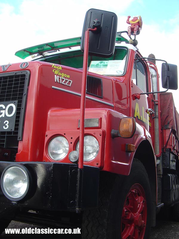 Old Volvo N1227 Ballast Tractor at oldclassiccar.