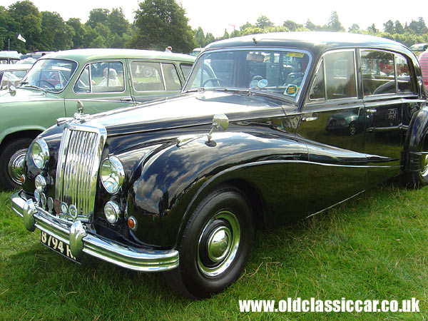 Old Armstrong Siddeley Limousine at oldclassiccar.