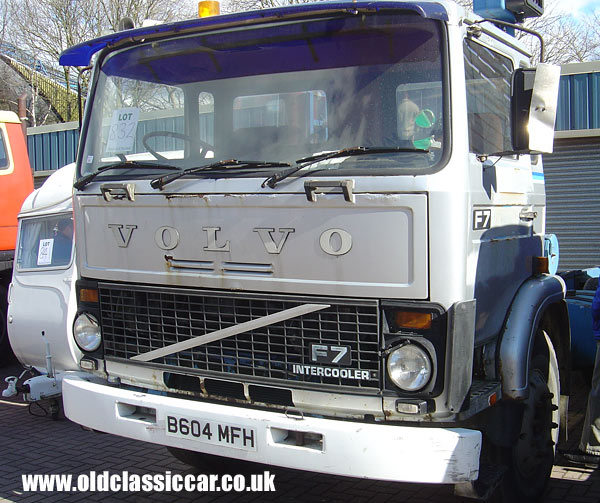 Old Volvo F7 at oldclassiccar.