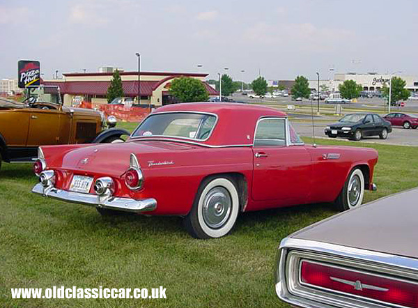 Photo of Ford Thunderbird at oldclassiccar.