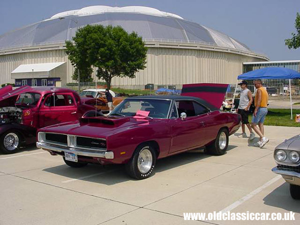 Photo of Dodge Charger R/T at oldclassiccar.