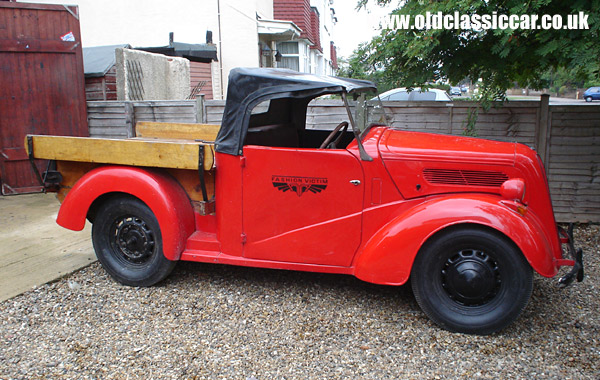 Photo of Ford Popular 103E Roadster Ute at oldclassiccar.