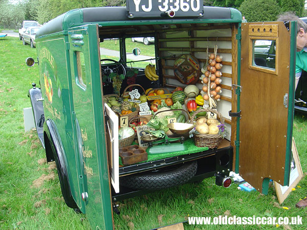 Photo of Austin 7 Van at oldclassiccar.