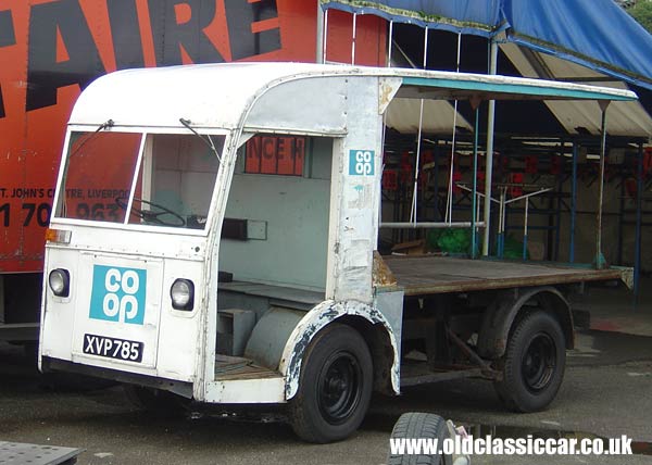 Photo of Morrison Milkfloat at oldclassiccar.