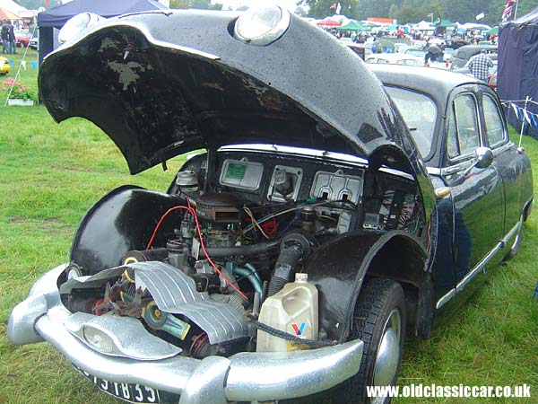 Photo of Panhard Levassor Dyna Z1 at oldclassiccar.