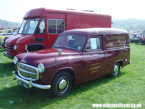 Photo of Commer Cob at oldclassiccar.