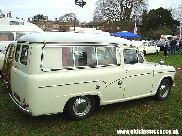 Photo of Austin A60 Suntor at oldclassiccar.