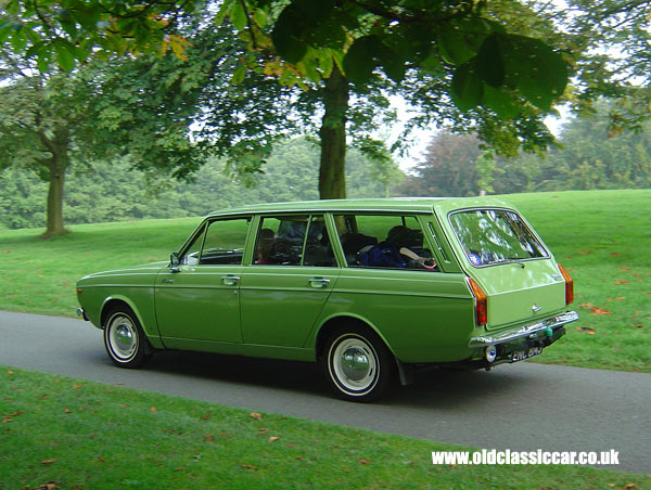 Hillman Minx estate seen at Cholmondeley Castle show in 2005.