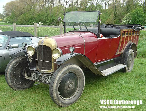 Photo showing Citroen B19 Normande at oldclassiccar.co.uk.