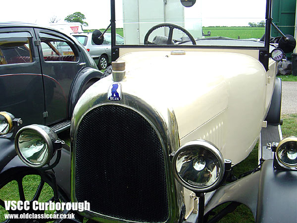 Photo showing Bean Tourer at oldclassiccar.co.uk.