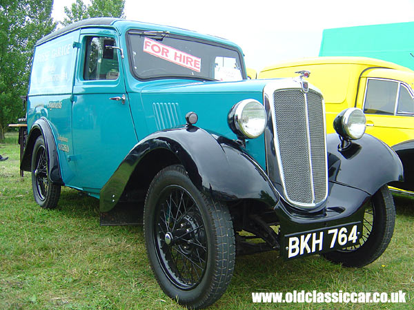 Morris 8 Van photograph.