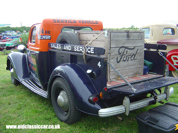 Ford V8 Pilot pickup photograph.