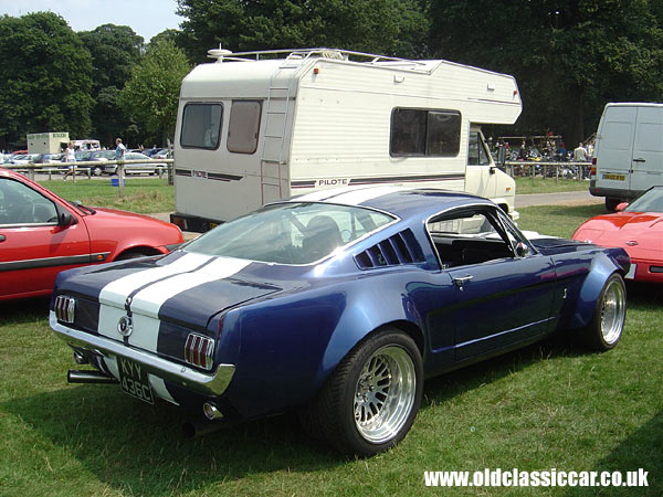 Antique Ford Mustang photo.