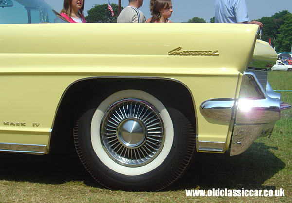 Antique Lincoln Continental Mark IV photo.