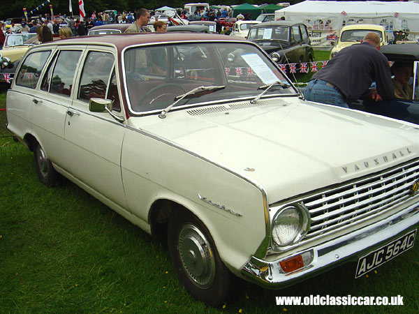 Vauxhall Victor 101 estate that I saw at Tatton in June 05.
