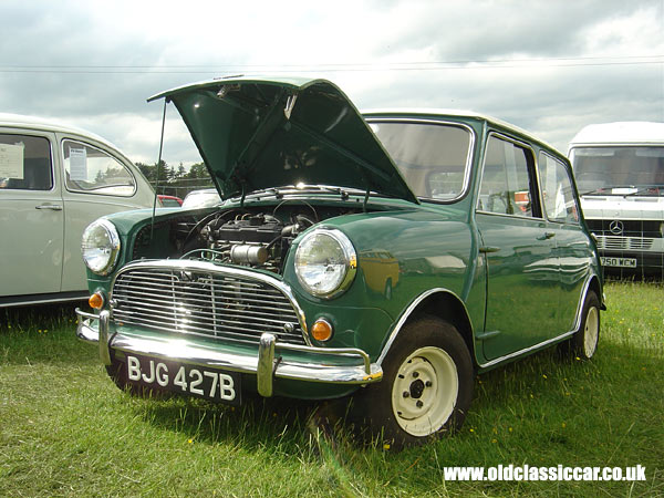 Austin Mini Cooper that I saw at Tatton in June 05.