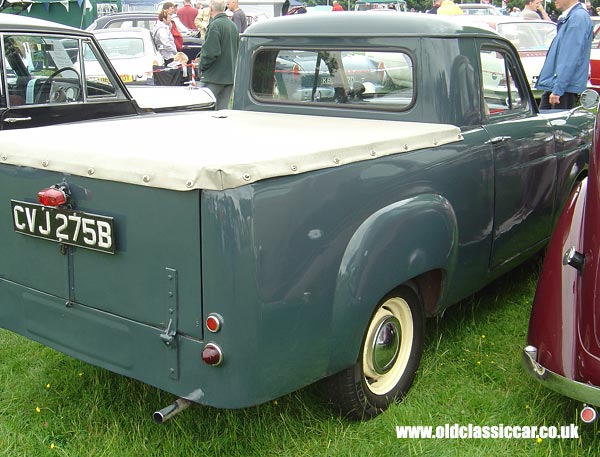 Standard 7cwt pickup that I saw at Tatton in June 05.
