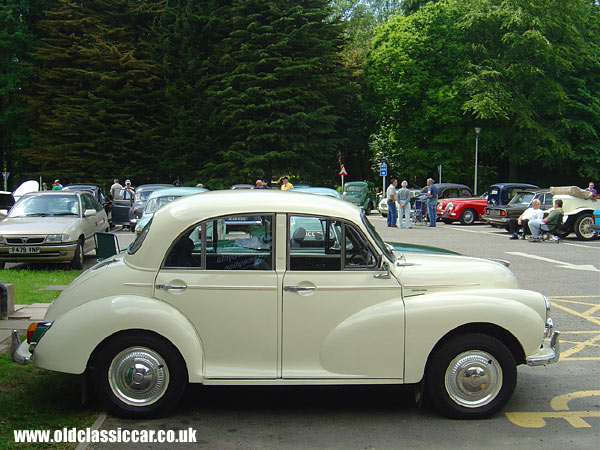 Morris Minor 1000 photo