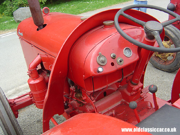 David Brown Cropmaster photo