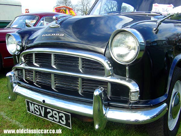 Morris Oxford picture