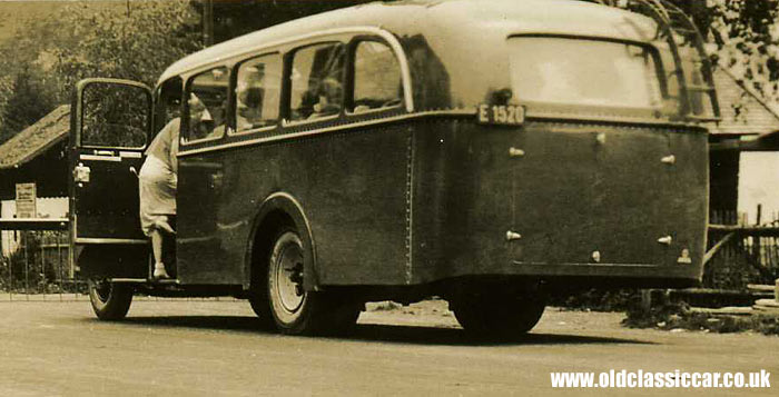 An unidentified coach of the 1930s