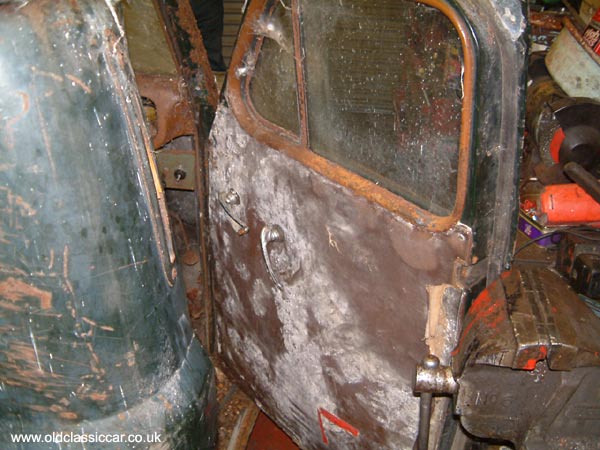 Austin A40 Pickup - door trim