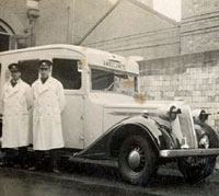 Vauxhall 25hp ambulance with the ARP service