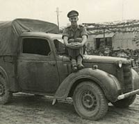 Second photo of the wartime Austin 10 Tilly