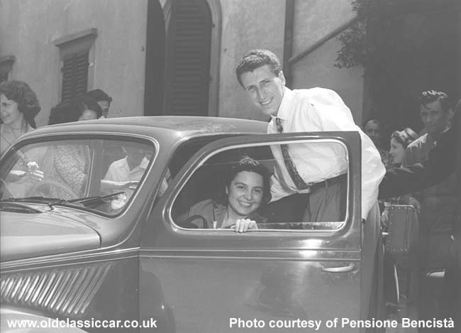Cars outside the Pensione Bencista