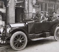 A vintage Cartercar