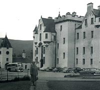 Coach and cars at Blair Atholl Castle