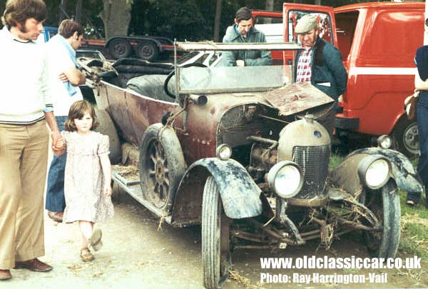 Morris Cowley tourer