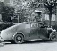 Side view of the Crossley Streamline motorcar.