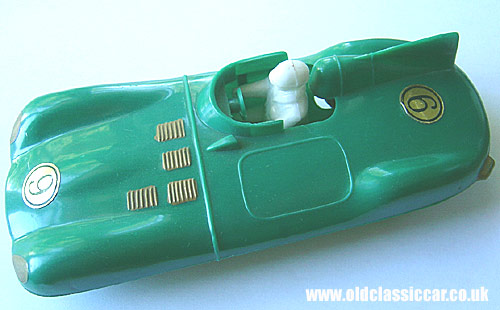 Plastic D-Types