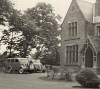 E83W Thames and E04C Fordson vans