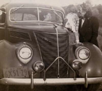 Front view of a 1937 Ford