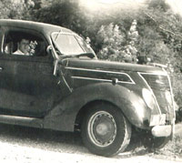 Side view of the 1939 Ford