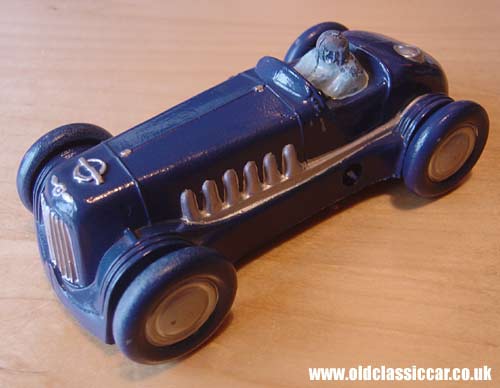 Diecast toy racing car