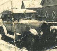 A 1927 Humber tourer out in the snow