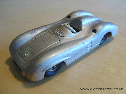 Enclosed W196 Mercedes by KO toys