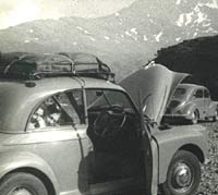 Morris Minor & Renault 4CV