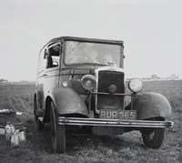 Pre-war Morris van