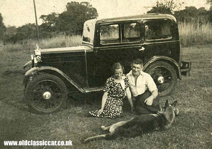 Side view of the pre-war Morris Minor