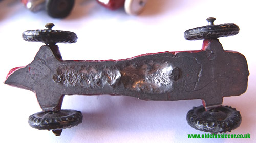Base of the other cars showing the construction